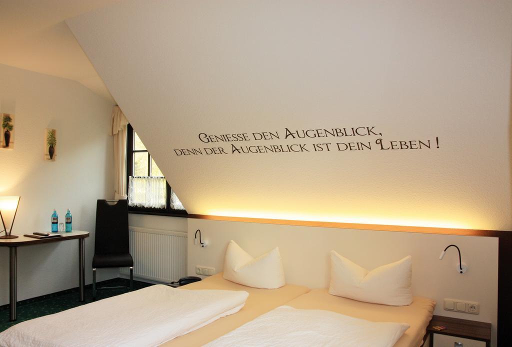 Hotel Goldener Hirsch Suhl Exterior foto